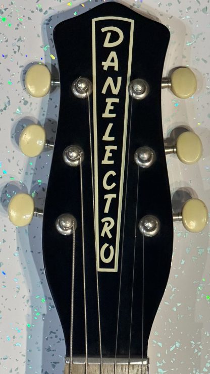 Danelectro 56 reissue electric guitar - Image 4