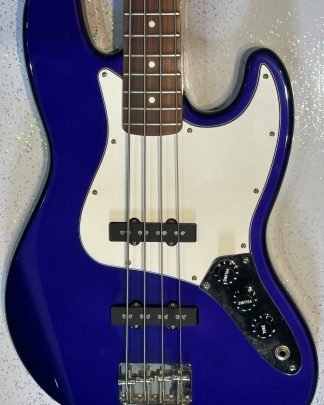 Fenders Jazz bass body
