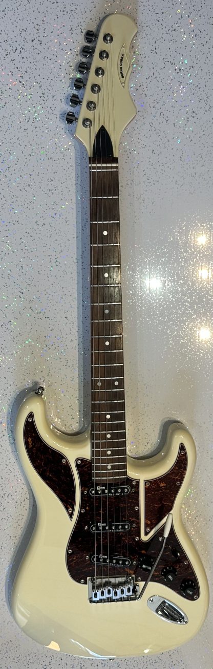 Burns Club Series Cobra electric guitar - Image 2