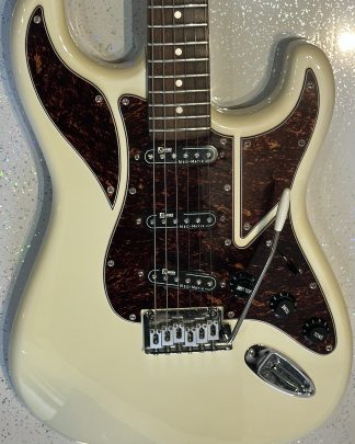 Burns Cobra Body