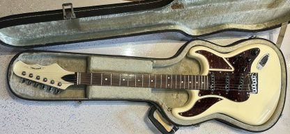 Burns Club Series Cobra electric guitar - Image 9