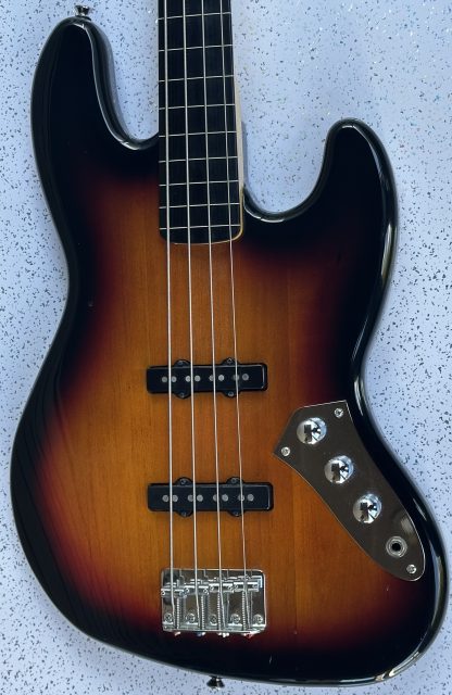 Squier bass body