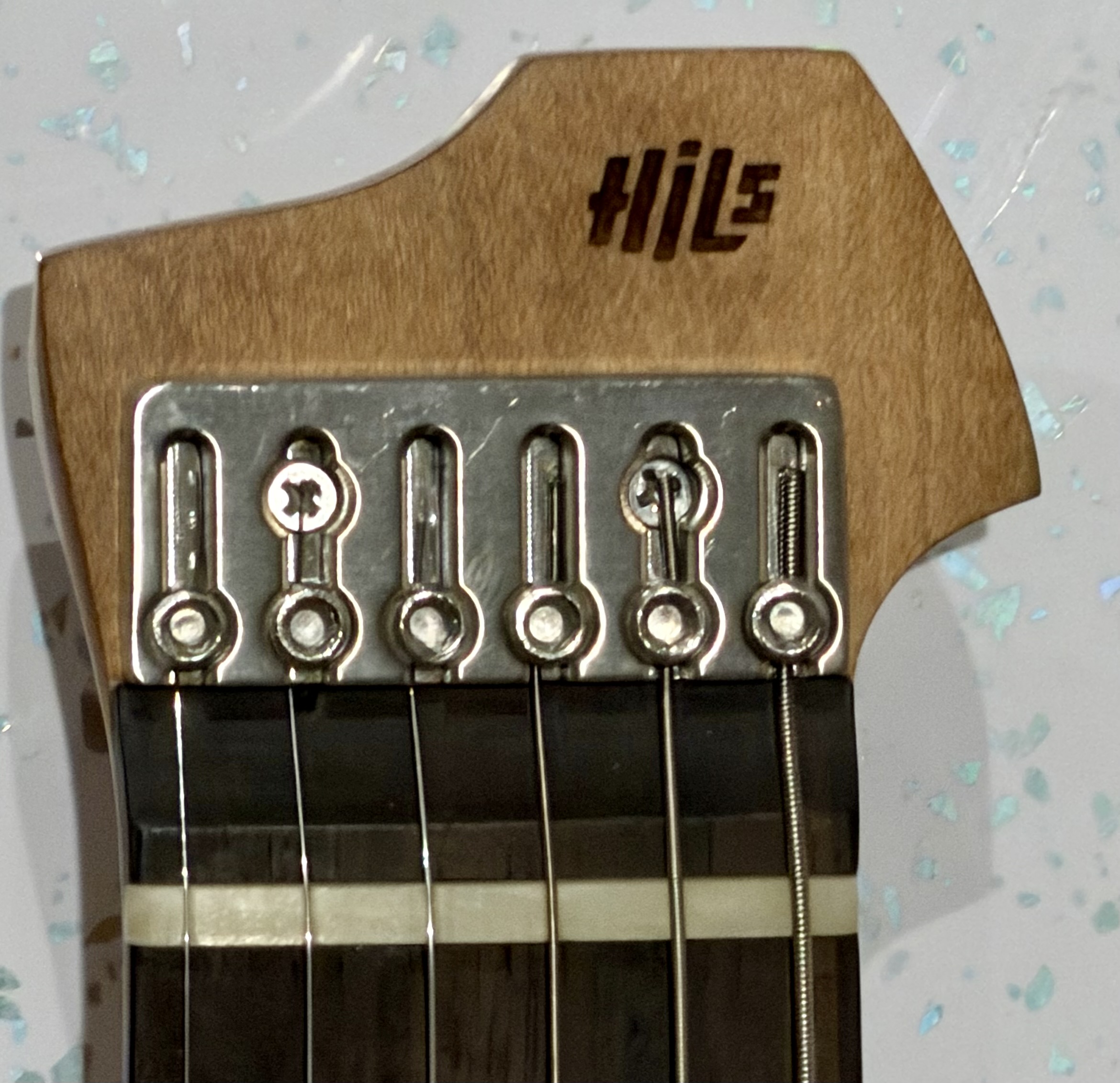 Hils Next Headless Left Handed Guitar. - Image 4