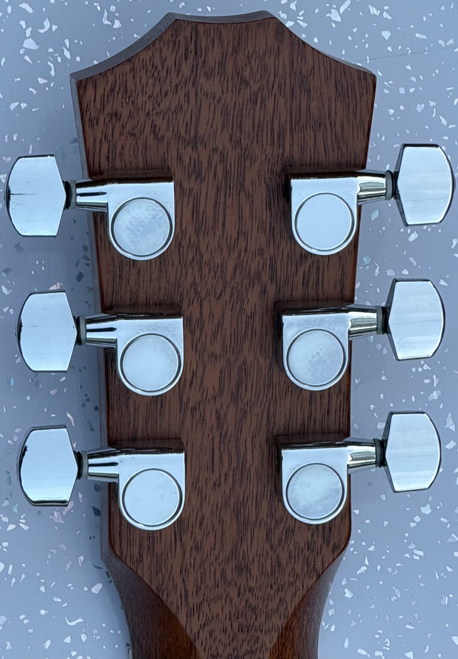 1999 Taylor 301-GB Baby left-handed acoustic guitar - Image 8