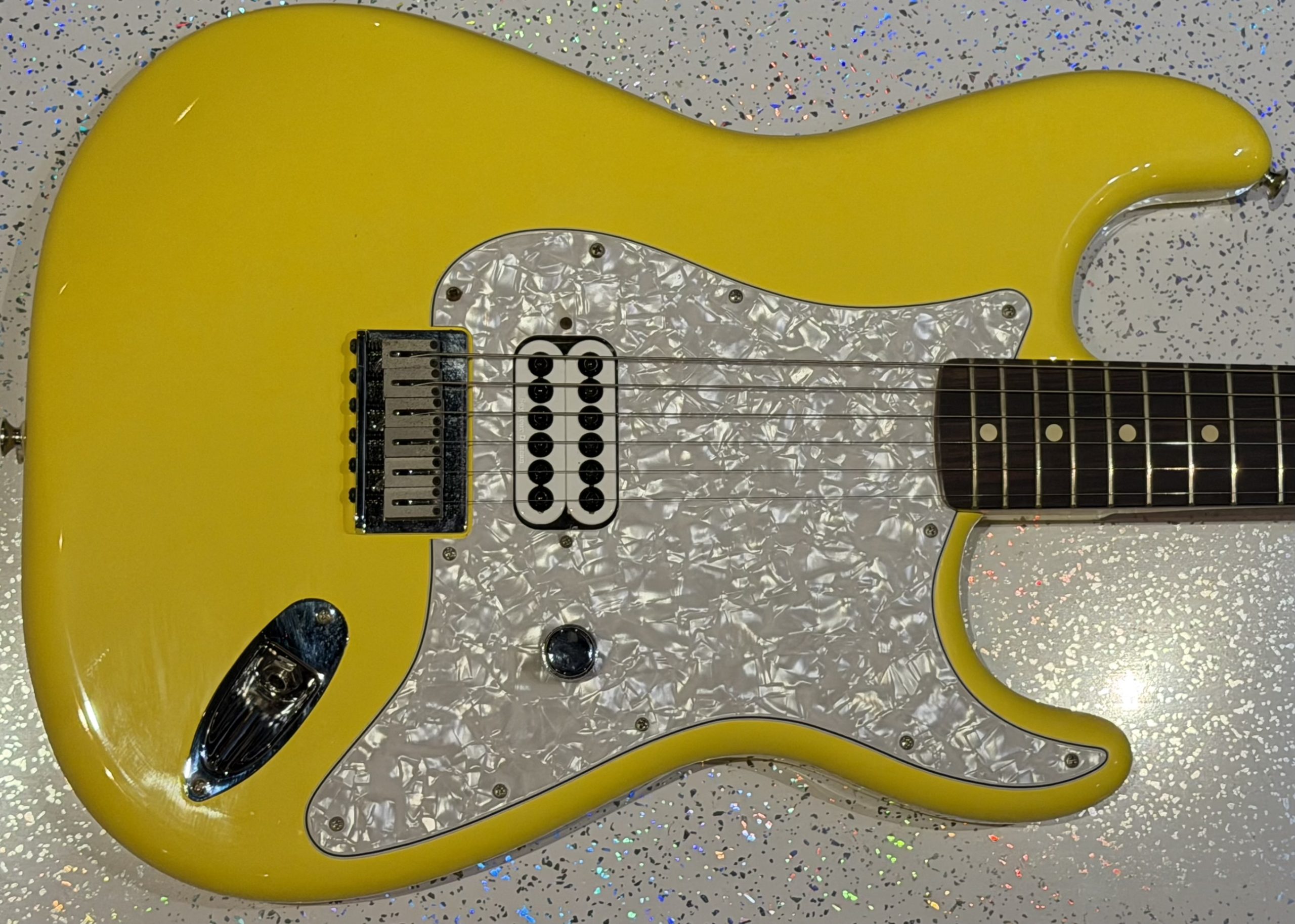 Tom Delonge Fender Body
