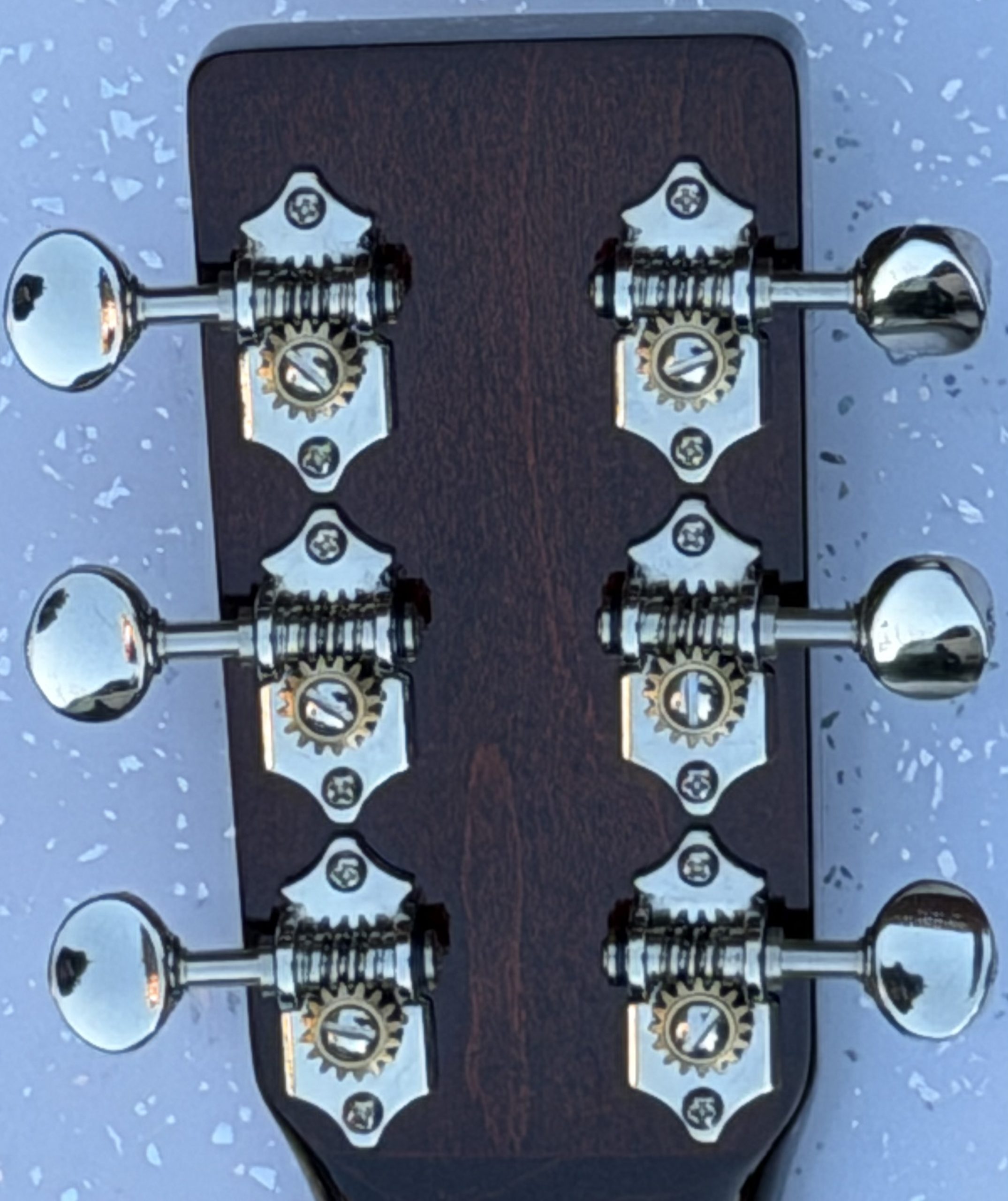 2021 Art & Lutherie Roadhouse Q-Discrete parlour size electro-acoustic guitar - Image 7