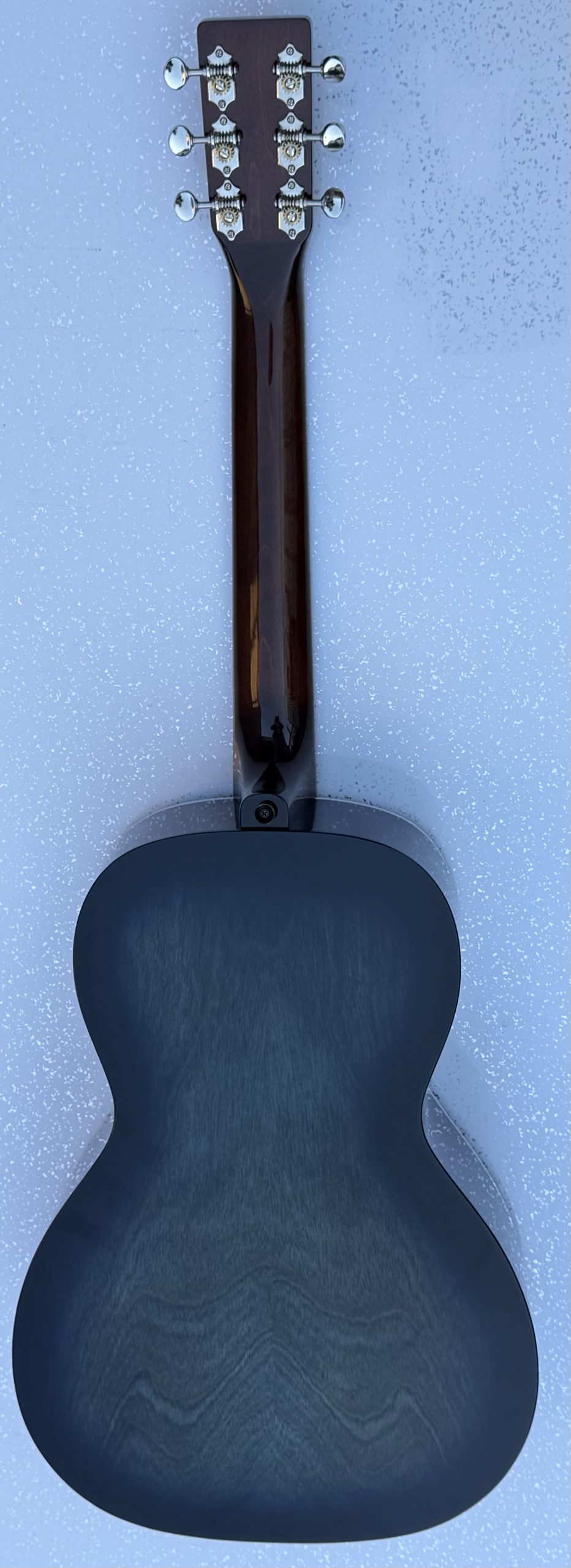 2021 Art & Lutherie Roadhouse Q-Discrete parlour size electro-acoustic guitar - Image 8