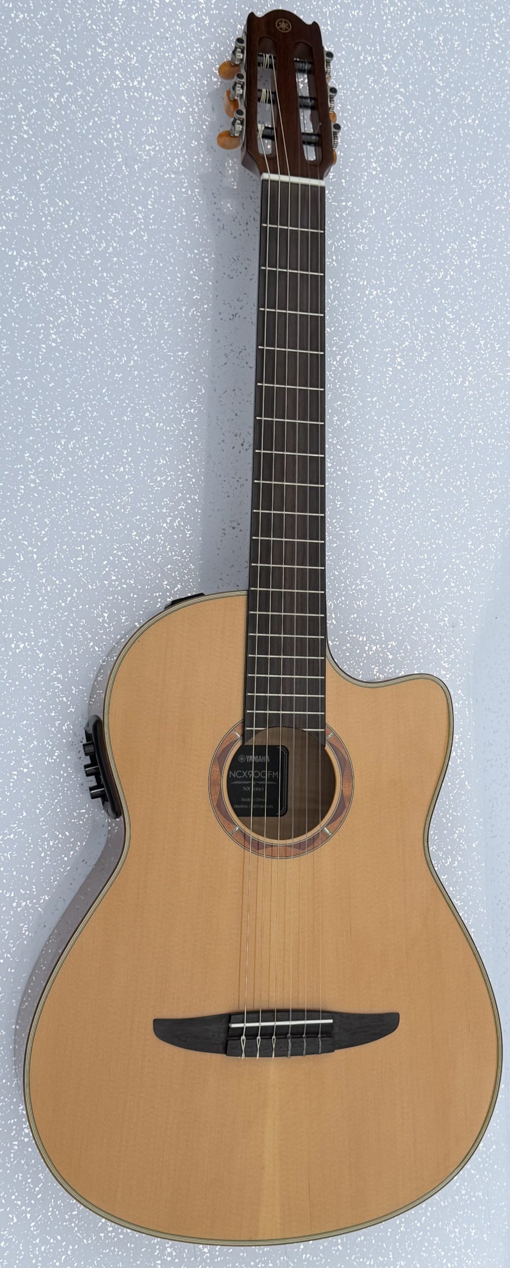 Yamaha NX Series NCX900FM electro-acoustic nylon string guitar - Image 2
