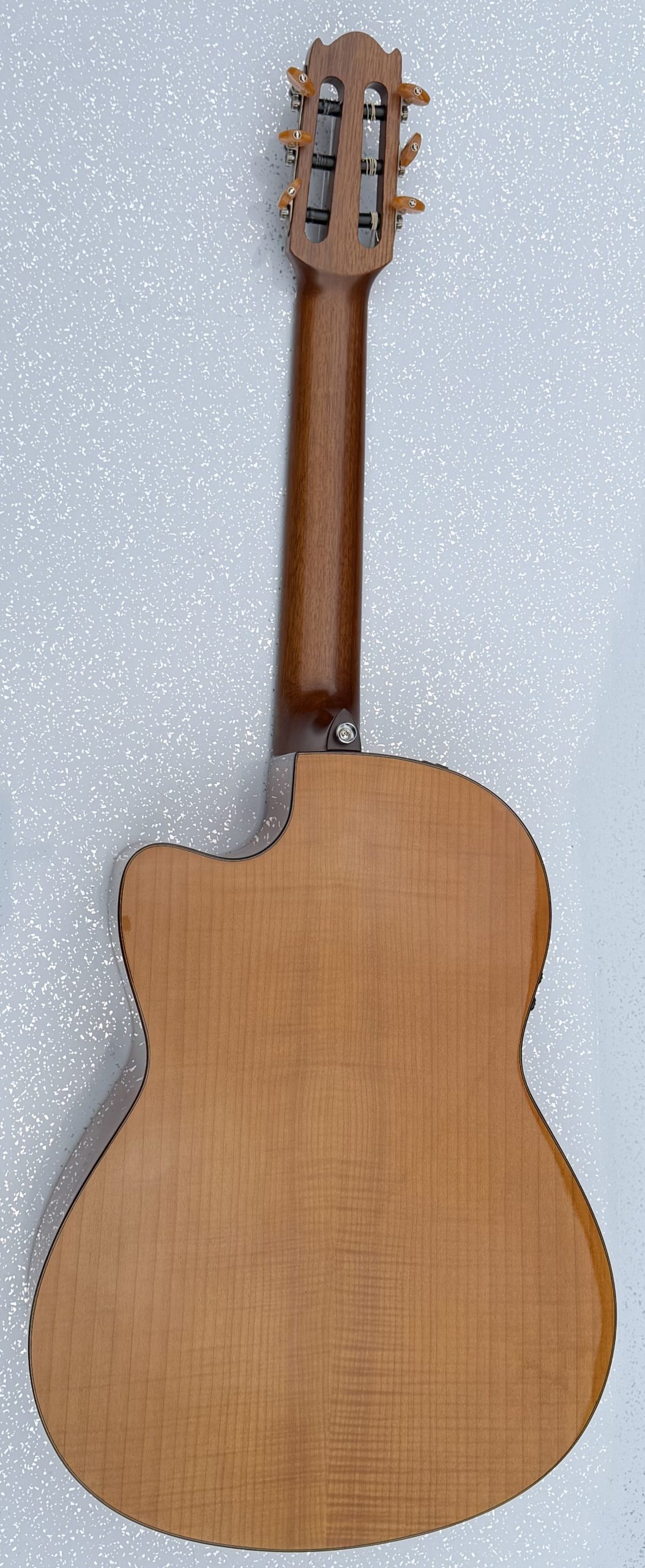 Yamaha NX Series NCX900FM electro-acoustic nylon string guitar - Image 8