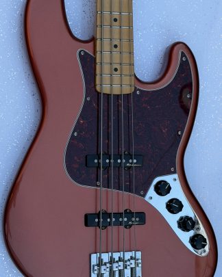 Fenders Jazz boss body