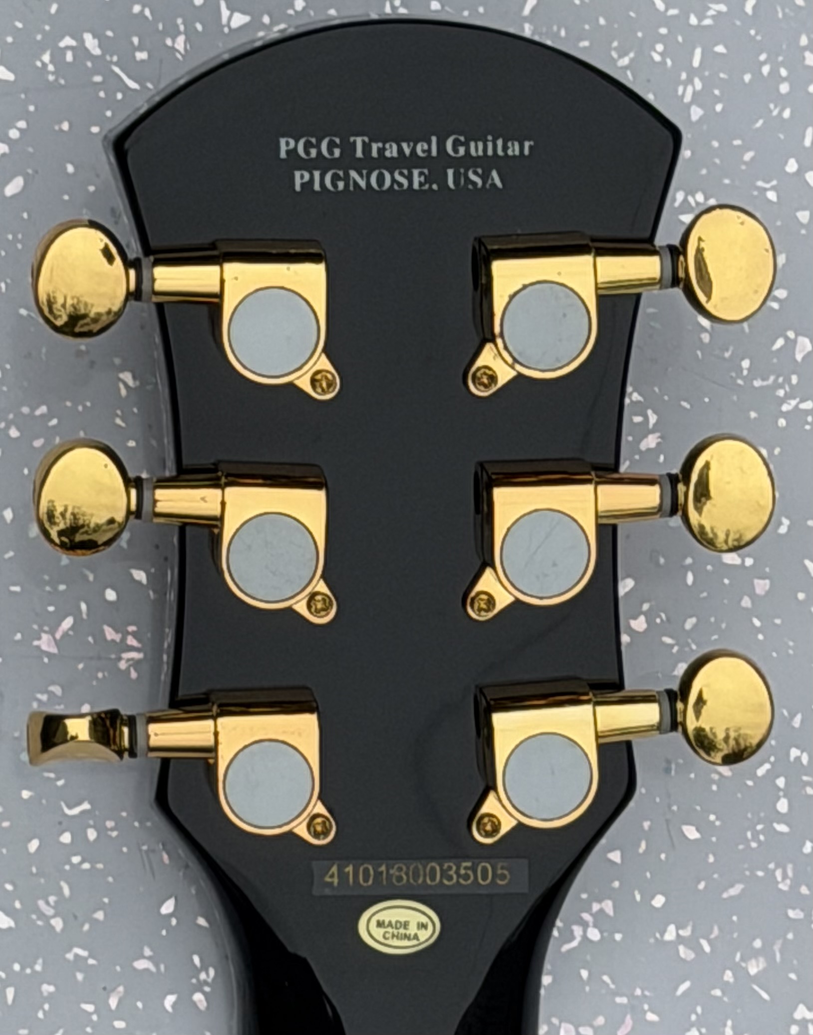 Pignose electric travel guitar - Image 6