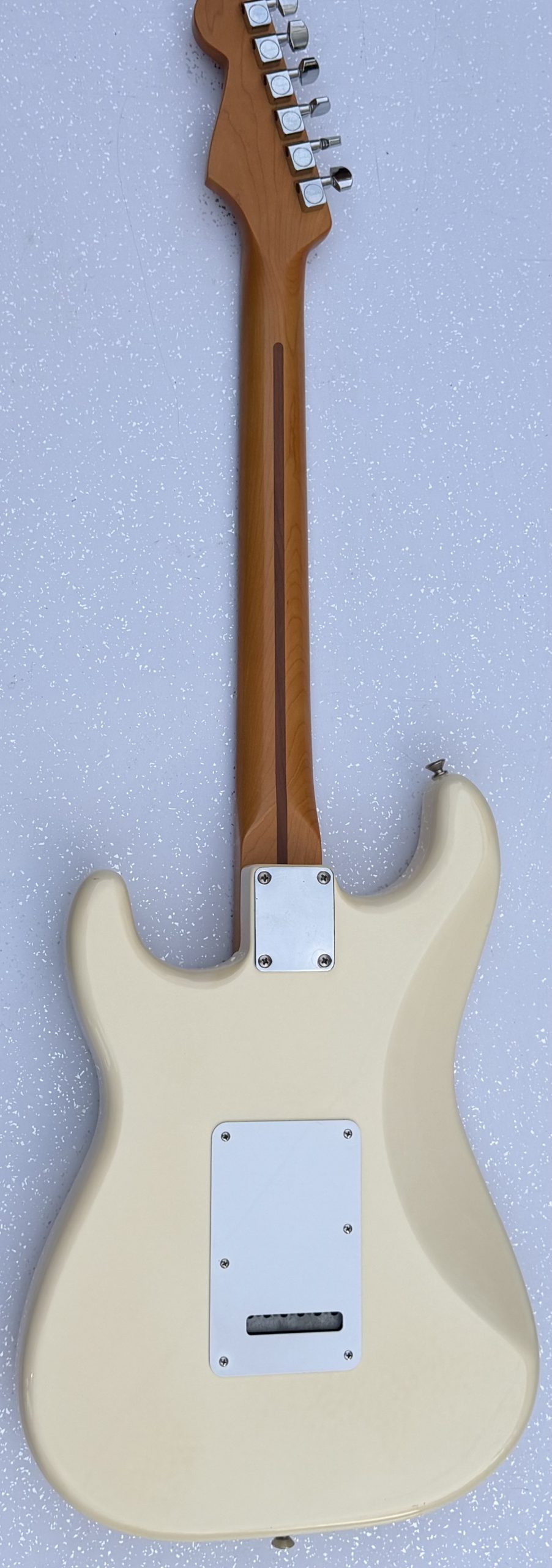 2008 Fender Roadhouse Deluxe Stratocaster guitar - Image 7