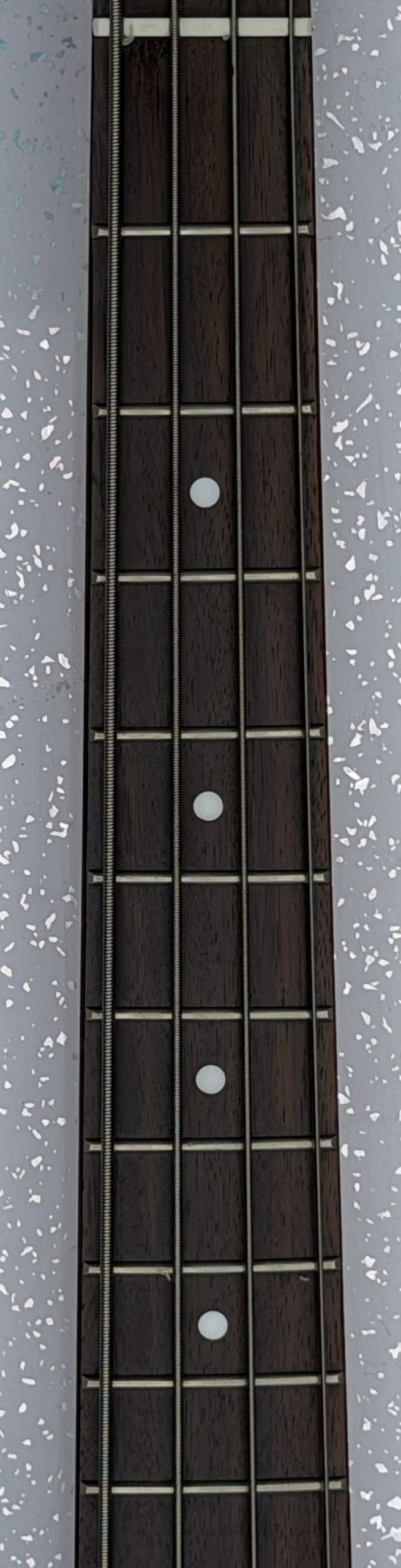 Tanglewood Elfin EB18 half-size, ultra-short-scale electric travel bass - Image 4