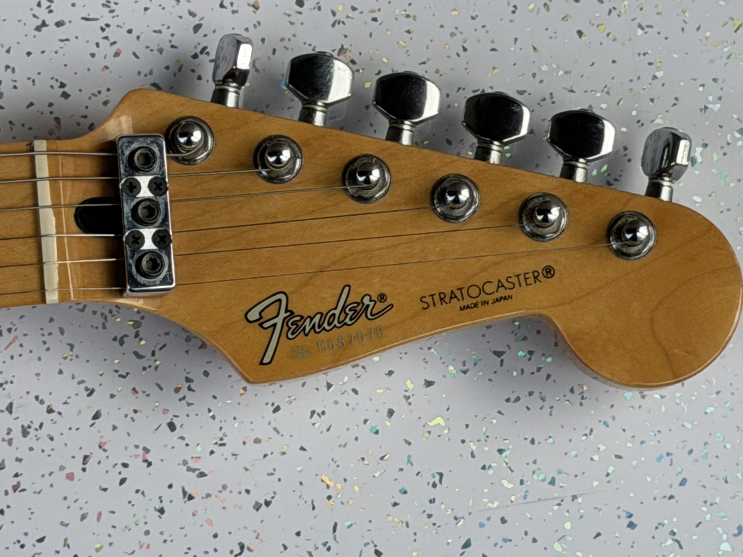 Fender Contemporary Stratocaster electric guitar, made in Japan - Image 6