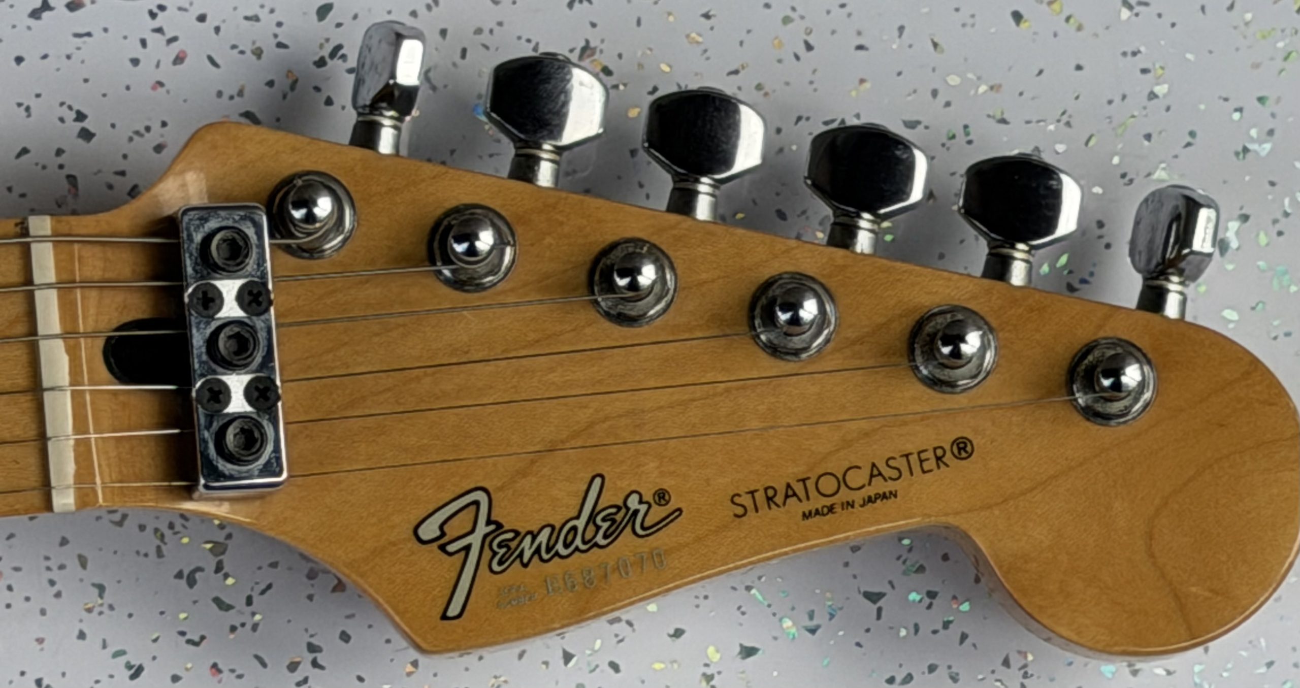 Fender Contemporary Stratocaster electric guitar, made in Japan - Image 7